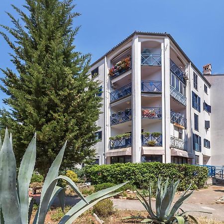 Gorgeous Apartment In Pula With House Sea View Dış mekan fotoğraf