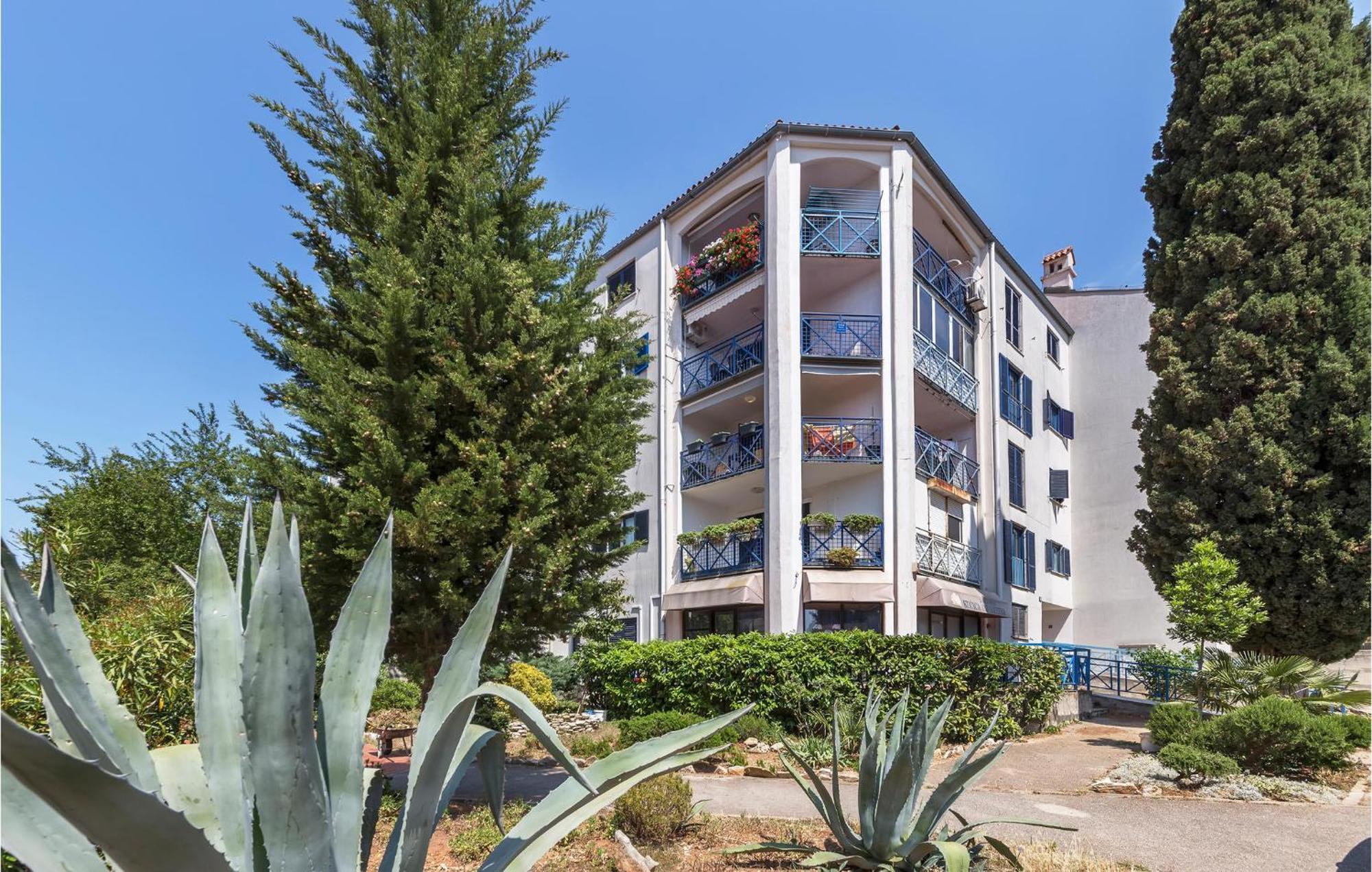 Gorgeous Apartment In Pula With House Sea View Dış mekan fotoğraf