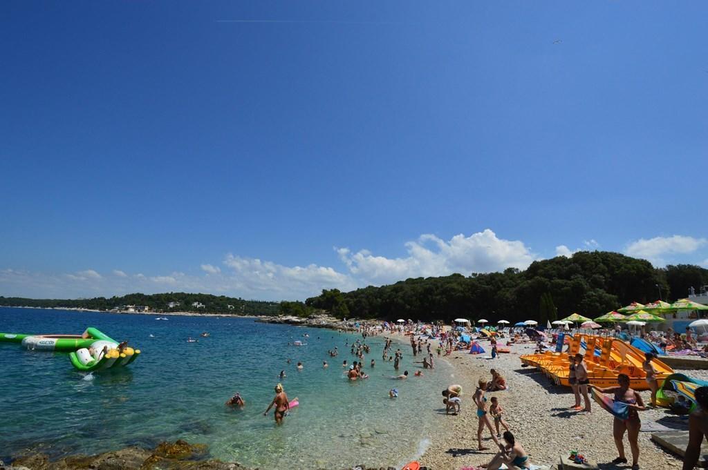 Gorgeous Apartment In Pula With House Sea View Oda fotoğraf