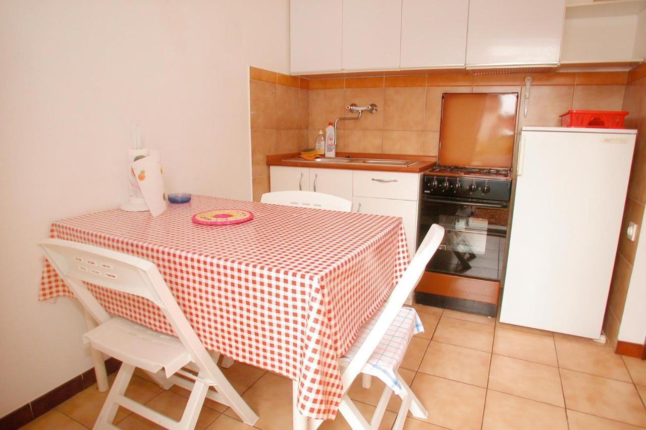 Gorgeous Apartment In Pula With House Sea View Dış mekan fotoğraf